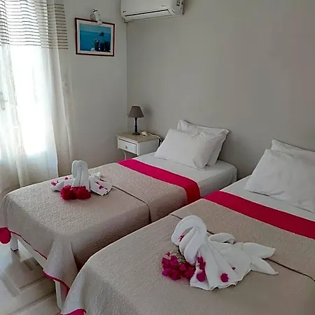 Ayeri Hotel 2*