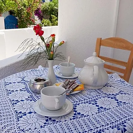 Ayeri Parikia (Paros)